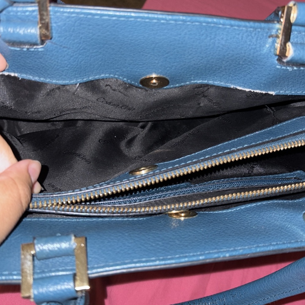 Calvin Klein Purse - Picture 10 of 12
